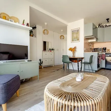 119 * Levallois-Perret