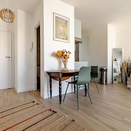 Appartement 119 *